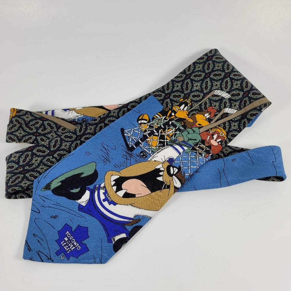 LOONEY TUNES | NHL Toronto Maple Leafs novelty tie